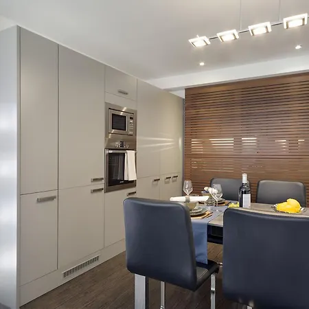 Apartment Aspasios Catedral *