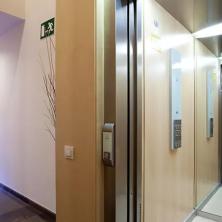 Aspasios Catedral Apartment *