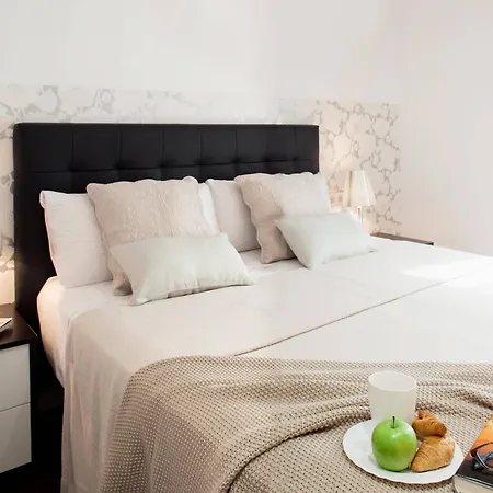 Aspasios Catedral Apartment *